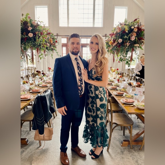 Lulu’s Lace Dress. Worn Once. - Picture 5 of 5